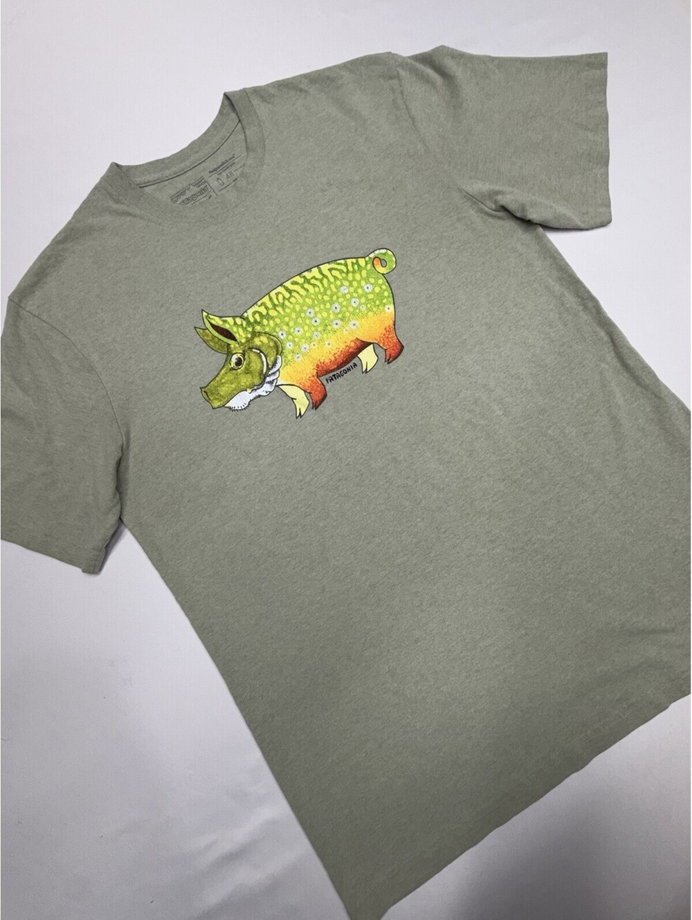 Patagonia Responsibili-Tee Shirt Men M Gray Trout Pig Graphic Outdoor Eco Gorp